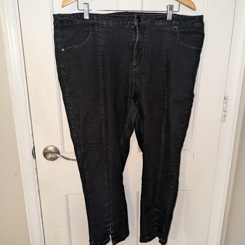 Universal Standard 18 Black Crop Jeans